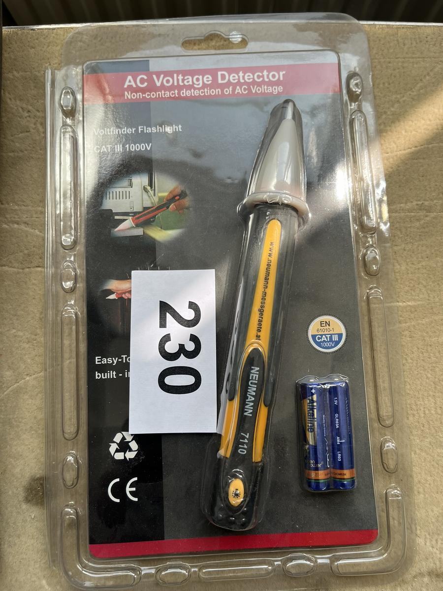 Voltfinder FlashLight Cat 3000 V