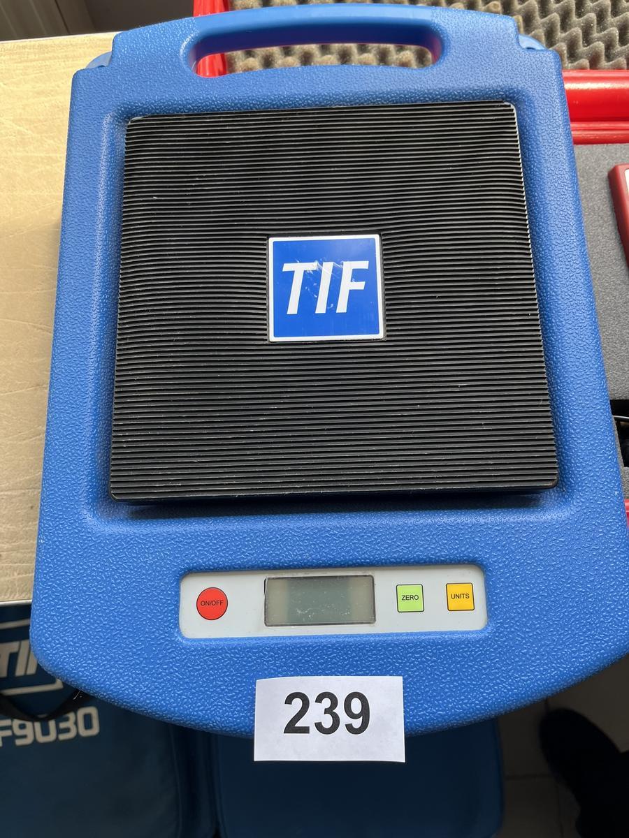 DIF 9030 Compact Refrigerant Scale