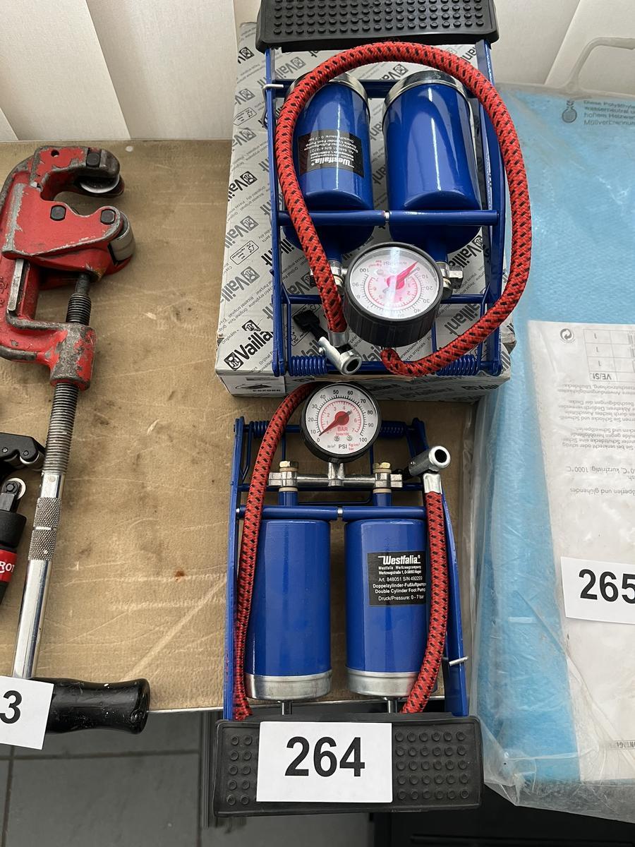 3 Stk. Festfalia - Druckpumpen?d=2025-08-10 22:59:47