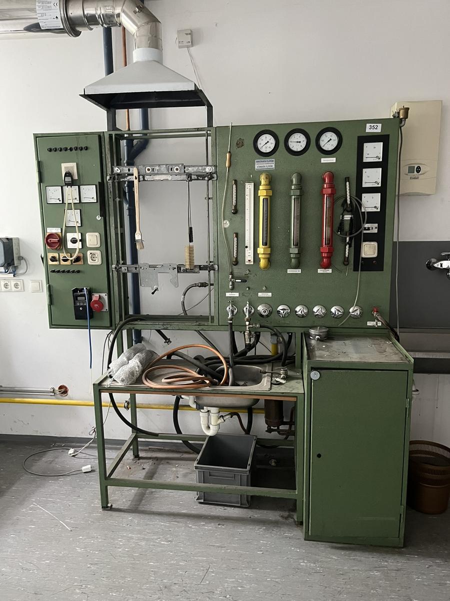 Gasdruck Prüfstation ca. 190 x 70 x 200 cm