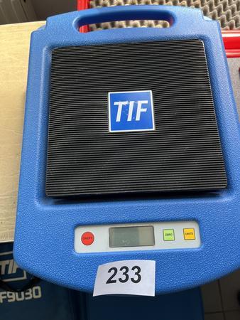 DIF 9030 Compact Refrigerant Scale DIF 9030 Compact Refrigerant Scale