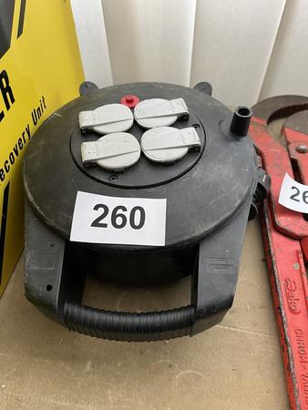 Kabelrolle 4 x 230 V Kabelrolle 4 x 230 V