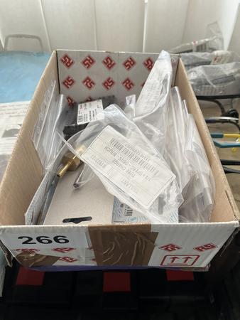 Großposten Vaillant Kleingeräte + Lüsterklemmen Großposten Vaillant Kleingeräte + Lüsterklemmen