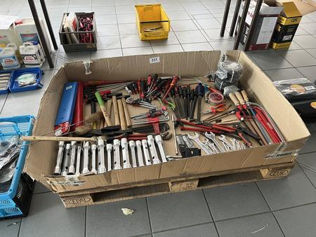 1 x Palette Handwerkzeug 1 x Palette Handwerkzeug