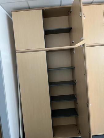 Bene Aktenschrankmodul 2-teilig 120 x 46 x 193 cm sowie 80 x 43 x 120 cm Bene Aktenschrankmodul 2-teilig 120 x 46 x 193 cm sowie 80 x 43 x 120 cm