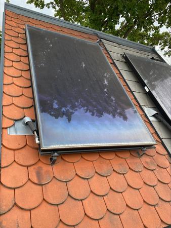 2 Stück Solarkollektoren ca. 203x124 cm - kpl.Koje 2 Stück Solarkollektoren ca. 203x124 cm - kpl.Koje