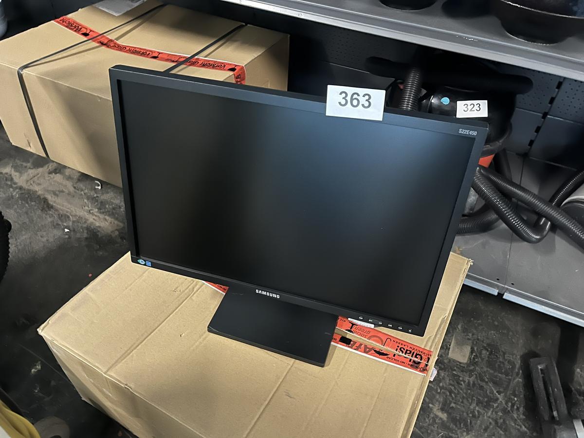 2 Stk. Samsung Monitore S 22E 450, NEU?d=2025-09-02 14:47:02