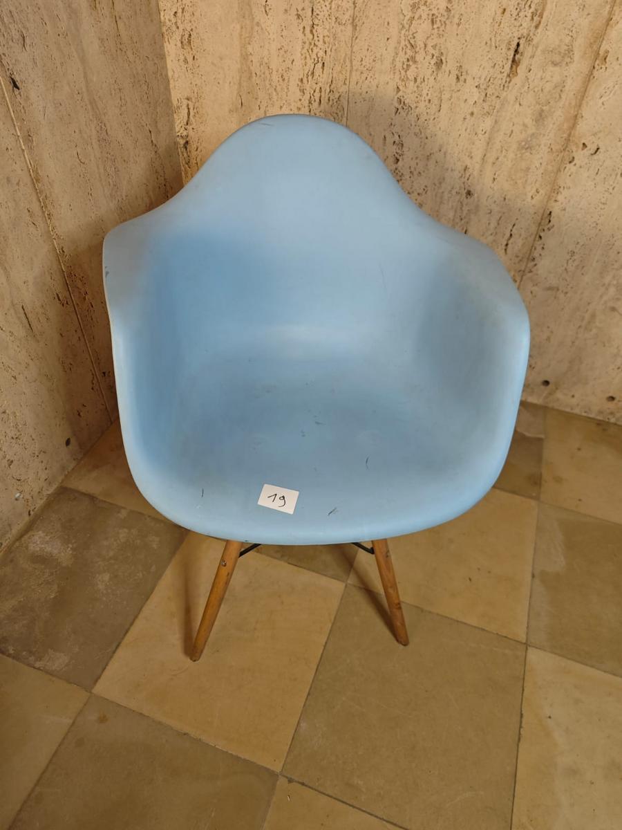 Schalenstuhl, hellblau,  Eames Replica?d=2025-09-02 13:06:16