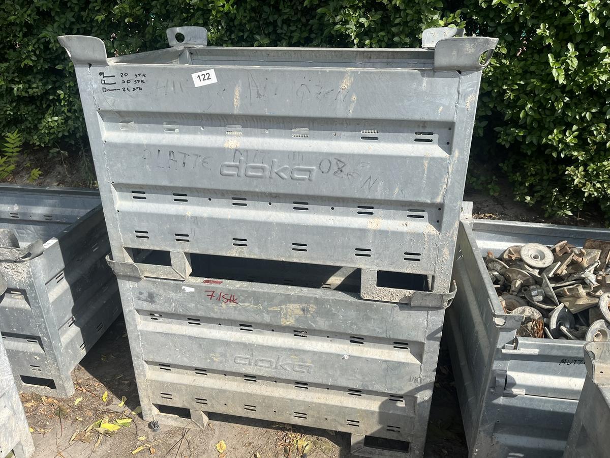 145 Stück = 1 DOKA Box befüllt mit Wellenanker C 15 (71 Stk.) plus 74 Stück Konsolen?d=2025-09-14 13:24:37