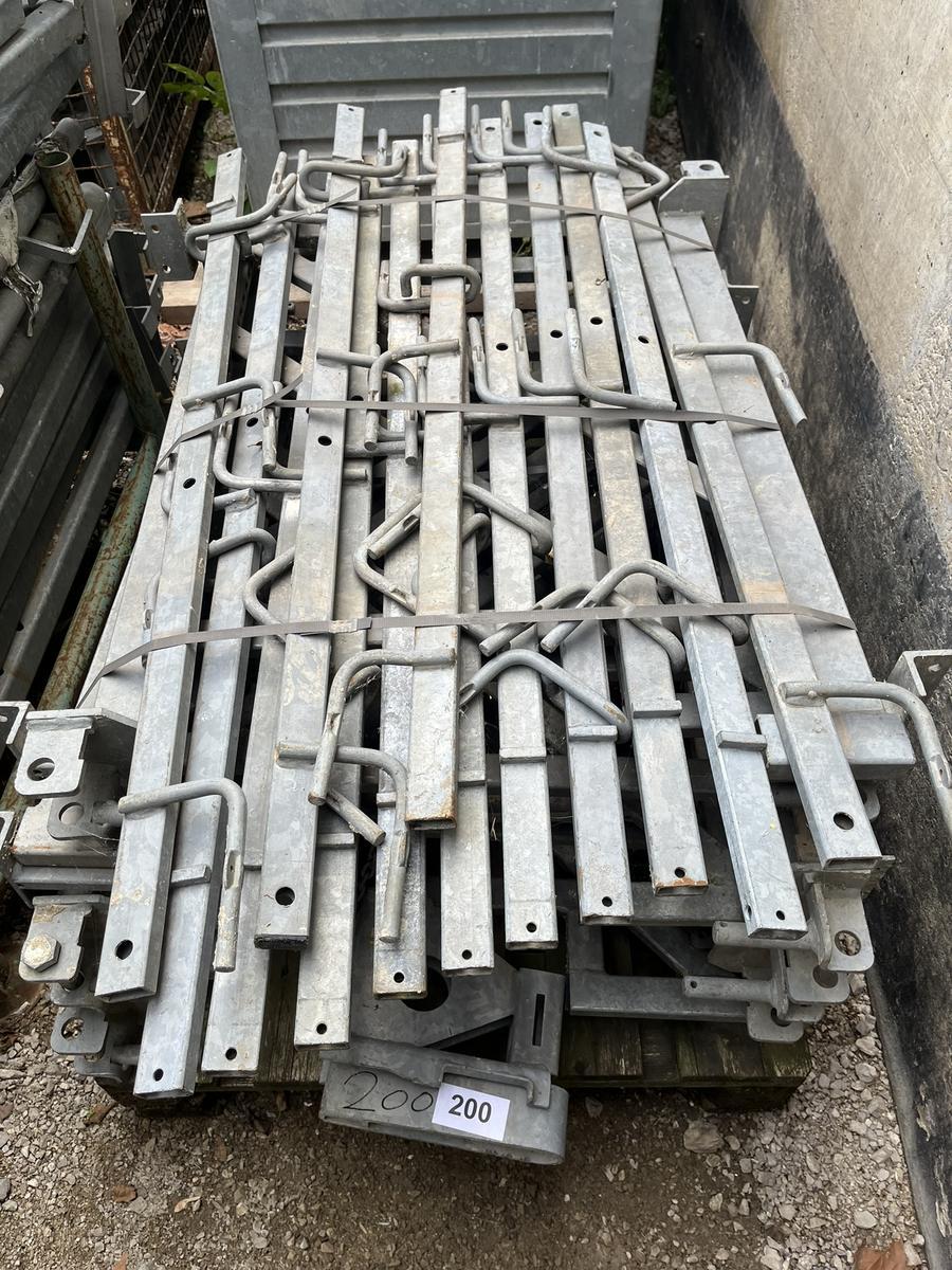 1 Palette  Doka Schutzgerüstkonsolen verzinkt?d=2025-09-14 11:38:44