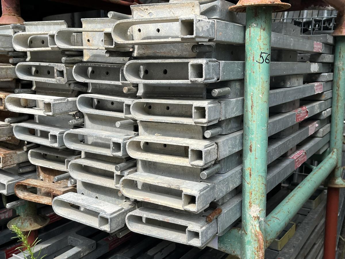 50 Stk. Ringer UNI-Zwingen ca. 125 cm inkl. Stapelbox?d=2025-09-14 08:02:44