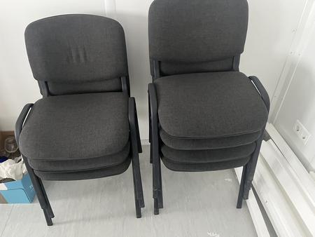 16 Stück Stapelstühle 16 Stück Stapelstühle