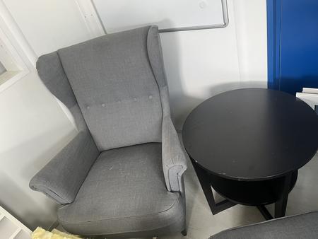 2 Stück Besprechungssofa und Tisch 2 Stück Besprechungssofa und Tisch