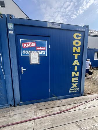 CONTAINEX SANITÄRCONTAINER 20, 6000/2430/2600 mm 2 Duschen, 1 Boiler, 2 WC Kabinen, Urinalbecken, Waschbecken, E-Installatioon, Trennwand CONTAINEX SANITÄRCONTAINER 20, 6000/2430/2600 mm 2 Duschen, 1 Boiler, 2 WC Kabinen, Urinalbecken, Waschbecken, E-Installatioon, Trennwand