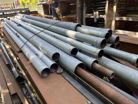 GMX Rohre mit Muffe 2750/70 /1,6 mm - 70-100 gemischt - ca. 20 Stk 100er GMX Rohre mit Muffe 2750/70 /1,6 mm - 70-100 gemischt - ca. 20 Stk 100er