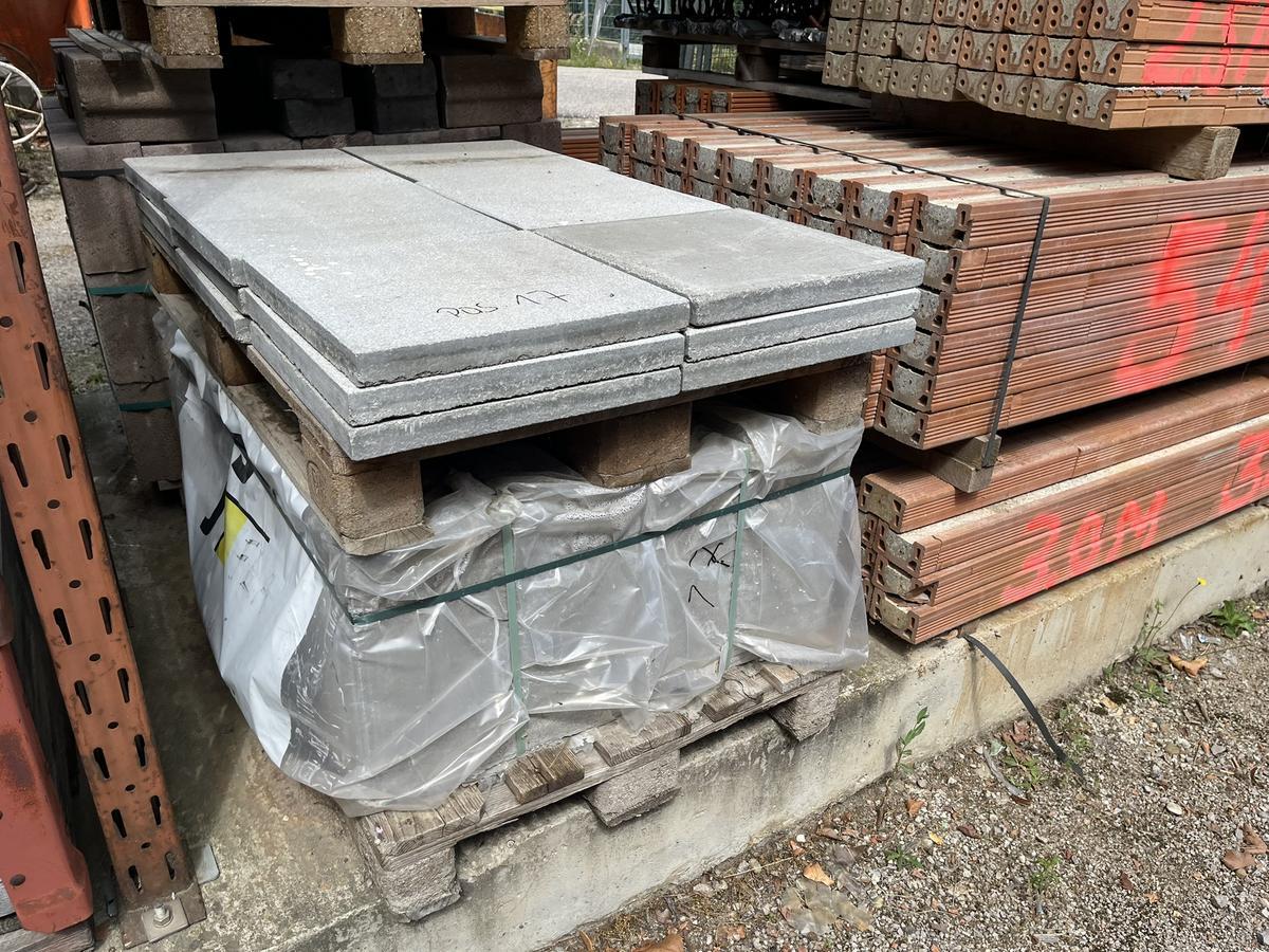 ca.80 Stück Gehwegplatten in Beton 40/40/4 cm?d=2025-09-14 08:24:35