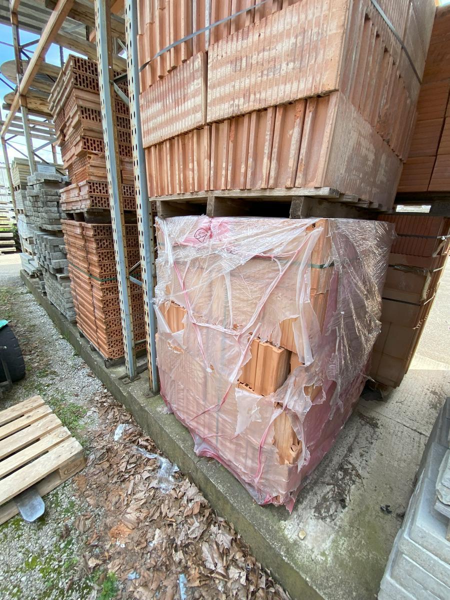 ca. 25 m2  Mauerziegel 10er?d=2025-09-14 08:24:40