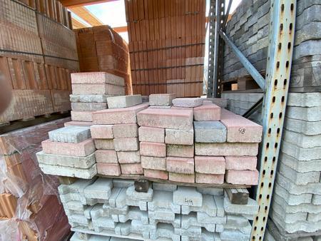 ca. 5 m2 Pflastersteine ca. 5 m2 Pflastersteine