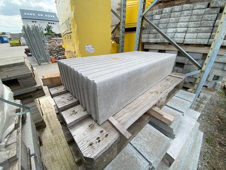 ca.30 lfm Randleisten 100/20 cm ca.30 lfm Randleisten 100/20 cm