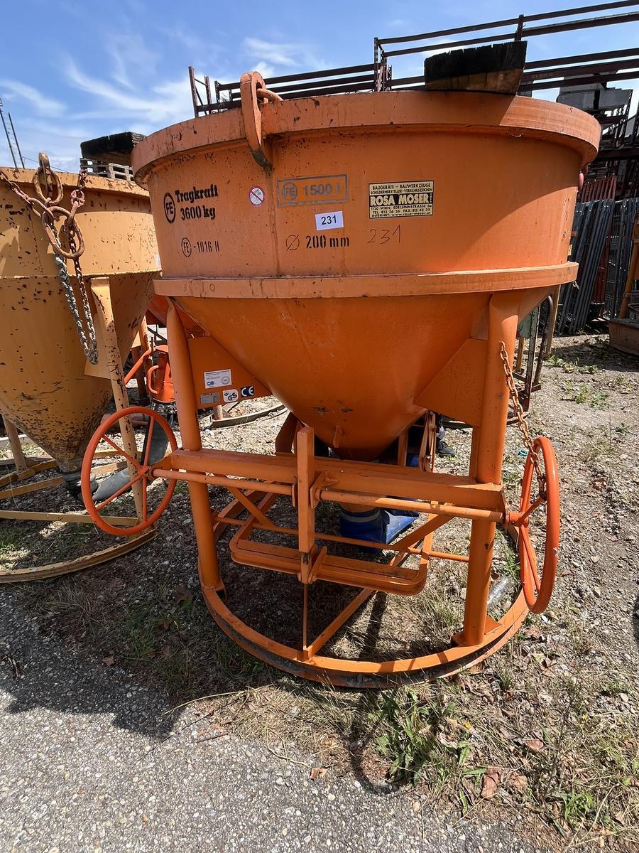 Rosa Moser Betonkrankübel FE1500 Liter mit Handrad/senkrechter Auslauf?d=2025-09-14 08:01:13