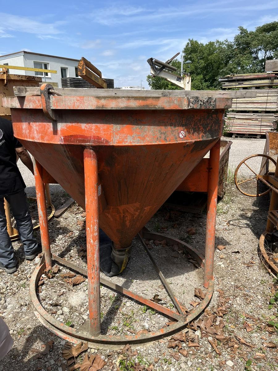 Rosa Moser Betonkrankübel Eichinger Betonsilo - 2017?d=2025-09-14 08:01:19