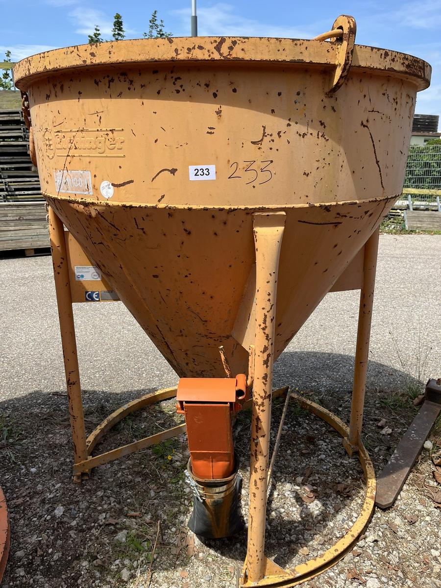 Rosa Moser Betonkrankübel Eichinger Betonsilo - 1000 Liter?d=2025-09-14 08:01:14