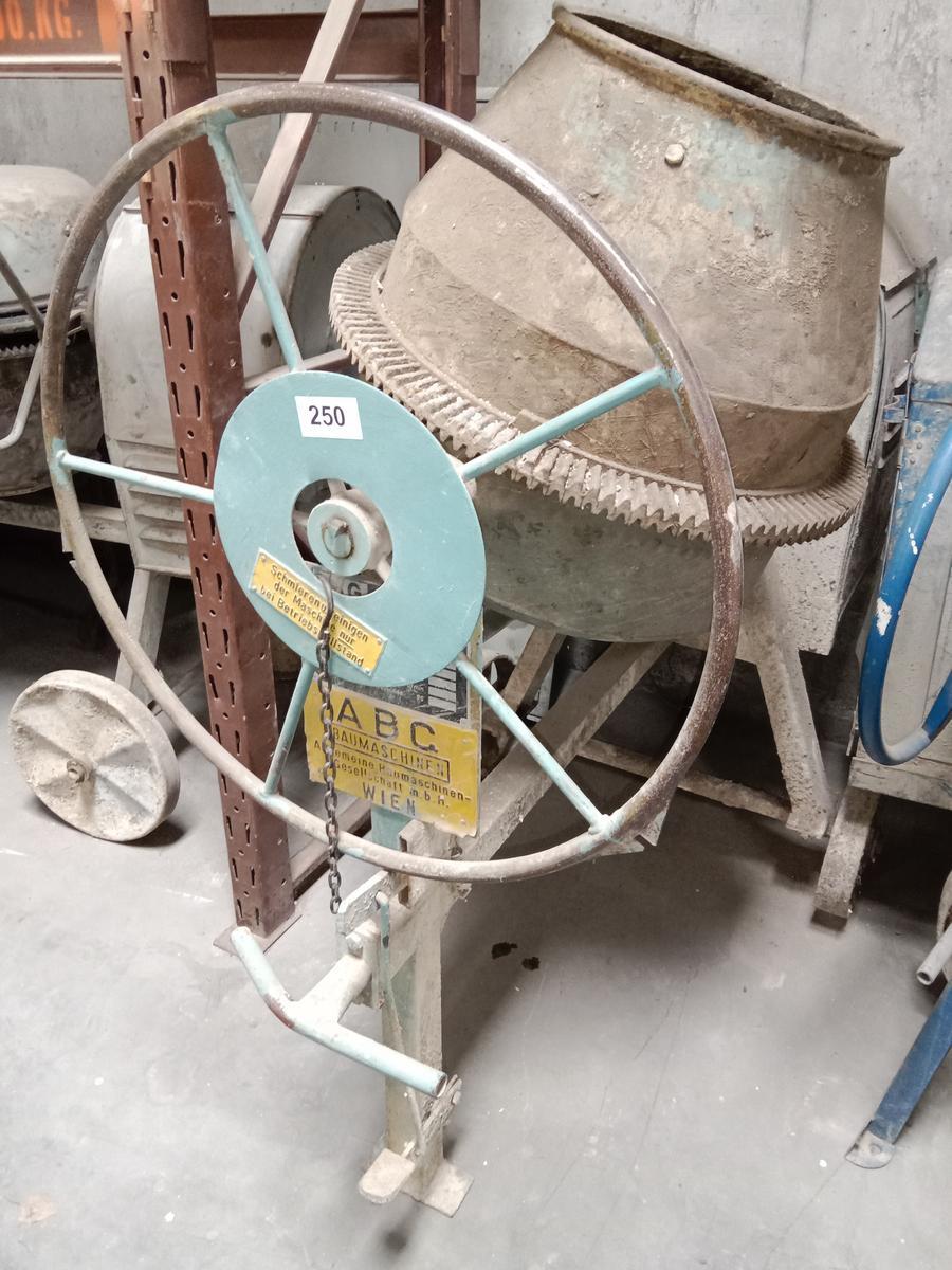 Betonmischmaschine?d=2025-09-14 08:02:43