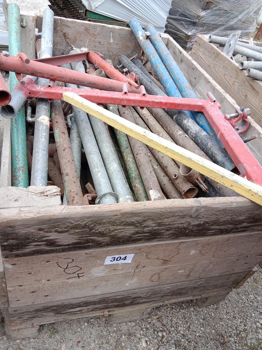 1 Palette mit Gerüst-?d=2025-09-14 11:41:35