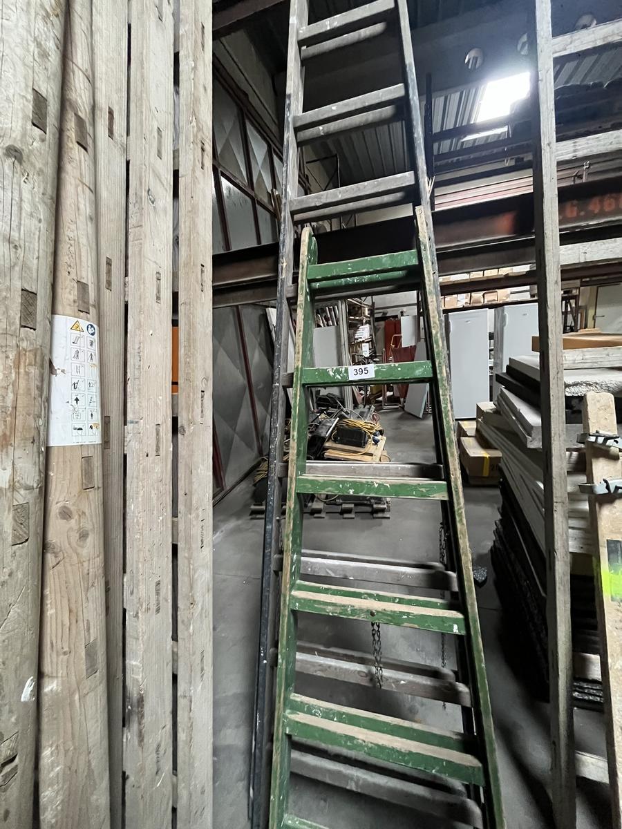 2 Stück Holzstehleitern 6/10 stufig?d=2025-09-14 11:40:24