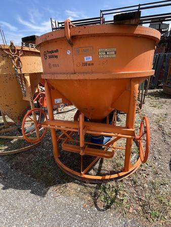 Rosa Moser Betonkrankübel FE1500 Liter mit Handrad/senkrechter Auslauf Rosa Moser Betonkrankübel FE1500 Liter mit Handrad/senkrechter Auslauf
