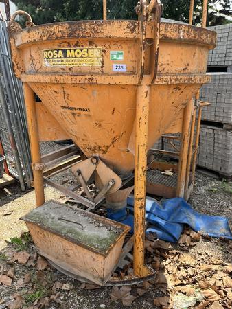 Rosa Moser Betonkrankübel - 1000 Liter - senkrechter Auslauf Rosa Moser Betonkrankübel - 1000 Liter - senkrechter Auslauf