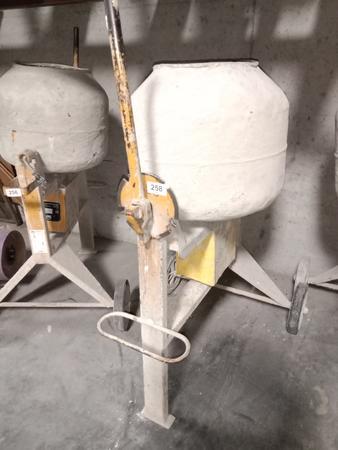 ABG Kipptrommelmischer - 230 V ABG Kipptrommelmischer - 230 V