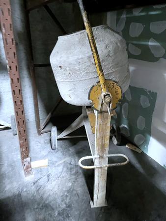 ABG Kipptrommelmischer - 230 V ABG Kipptrommelmischer - 230 V