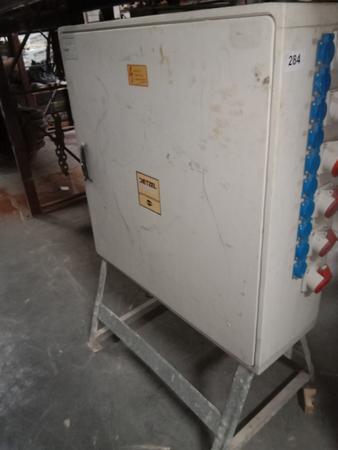 DIETZEL Baustromverteiler 2/32A,4/16A,10x230V DIETZEL Baustromverteiler 2/32A,4/16A,10x230V