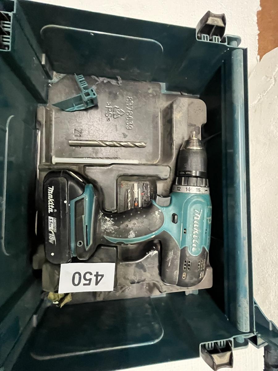 Makita Akkuschrauber ohne Ladegerät im Koffer?d=2025-09-14 08:03:00