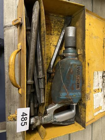 Wacker Kompressorhammer mit Spitzmeissel Wacker Kompressorhammer mit Spitzmeissel