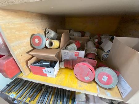 Regalinhalt an PCE Verteilersteckern und E Material Regalinhalt an PCE Verteilersteckern und E Material