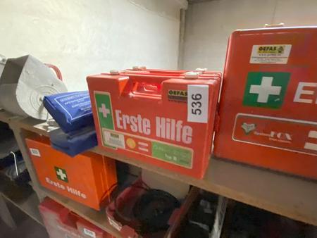 2 Stück Erste Hilfekasten nach ÖNORM 2 Stück Erste Hilfekasten nach ÖNORM