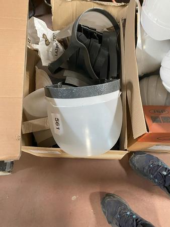 ca. 50 Stück Kunststoff Schutzvisiere ca. 50 Stück Kunststoff Schutzvisiere