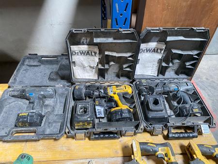 3 Stück DeWalt Schrauber Ersatzteilträger 3 Stück DeWalt Schrauber Ersatzteilträger
