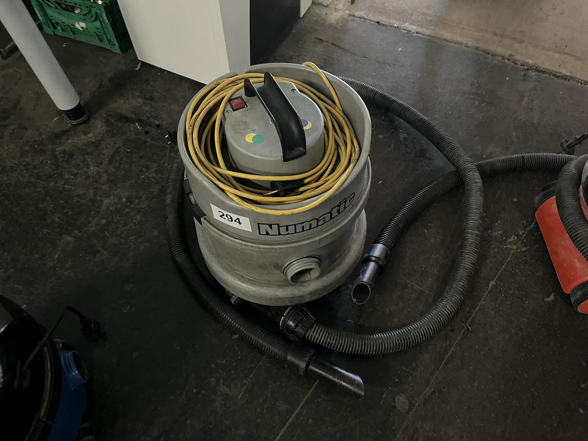 Gewerbestaubsauger NUMATIC?d=2025-09-02 13:14:16