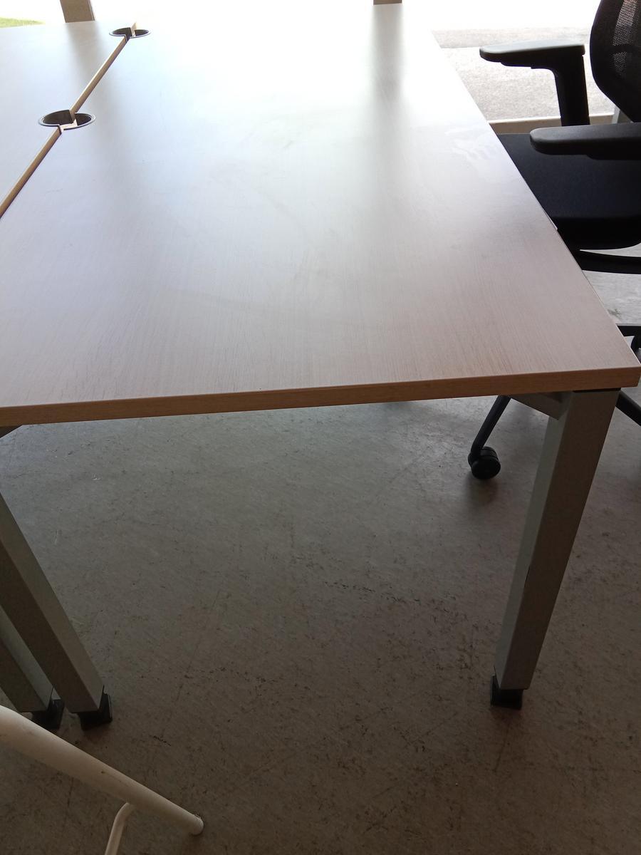 OKA Schreibtisch, ca. 180x80cm, höhenverstellbar?d=2025-09-02 13:07:06