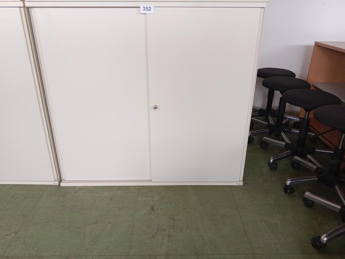 Bene Aktenschrank, ca. 120x45x113cm, 3 Ordner hoch?d=2025-09-02 14:41:38