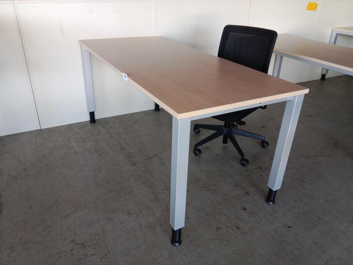 Schreibtisch, Ahorn, ca. 180x80cm, höhenverstellbar?d=2025-09-02 13:07:47