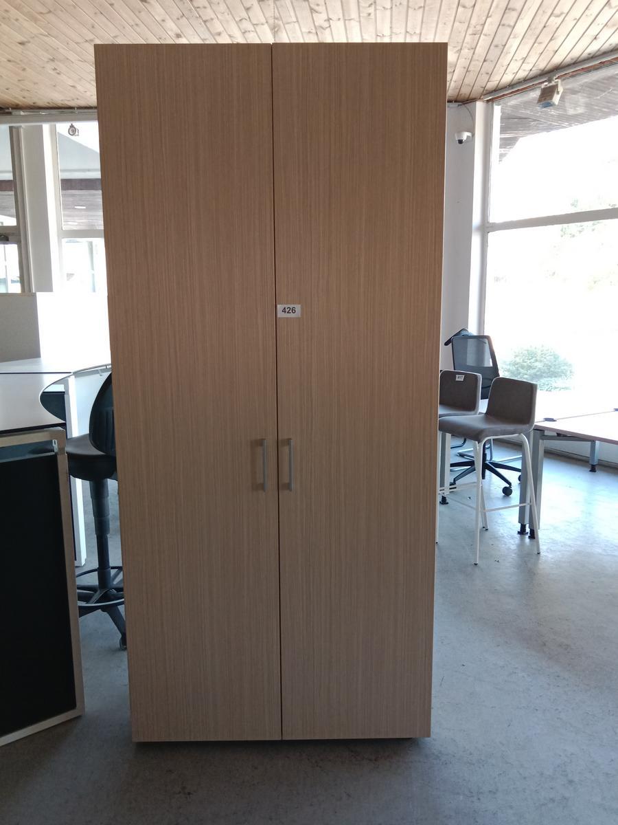 Aktenschrank, ca. 100x45x220cm, mit 6 Fachebenen?d=2025-09-02 13:06:57