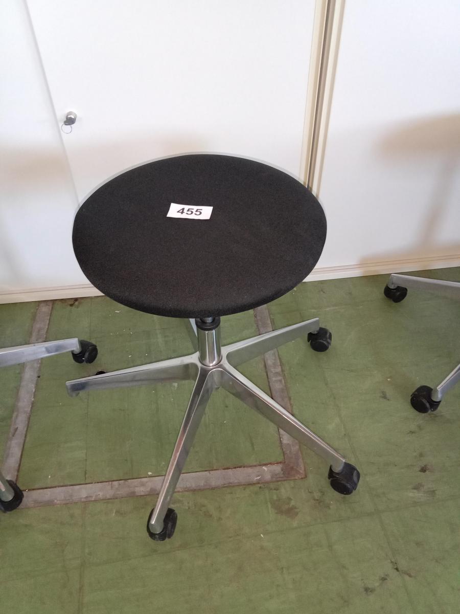 Hocker mit Stoffbezug?d=2025-09-02 14:42:47