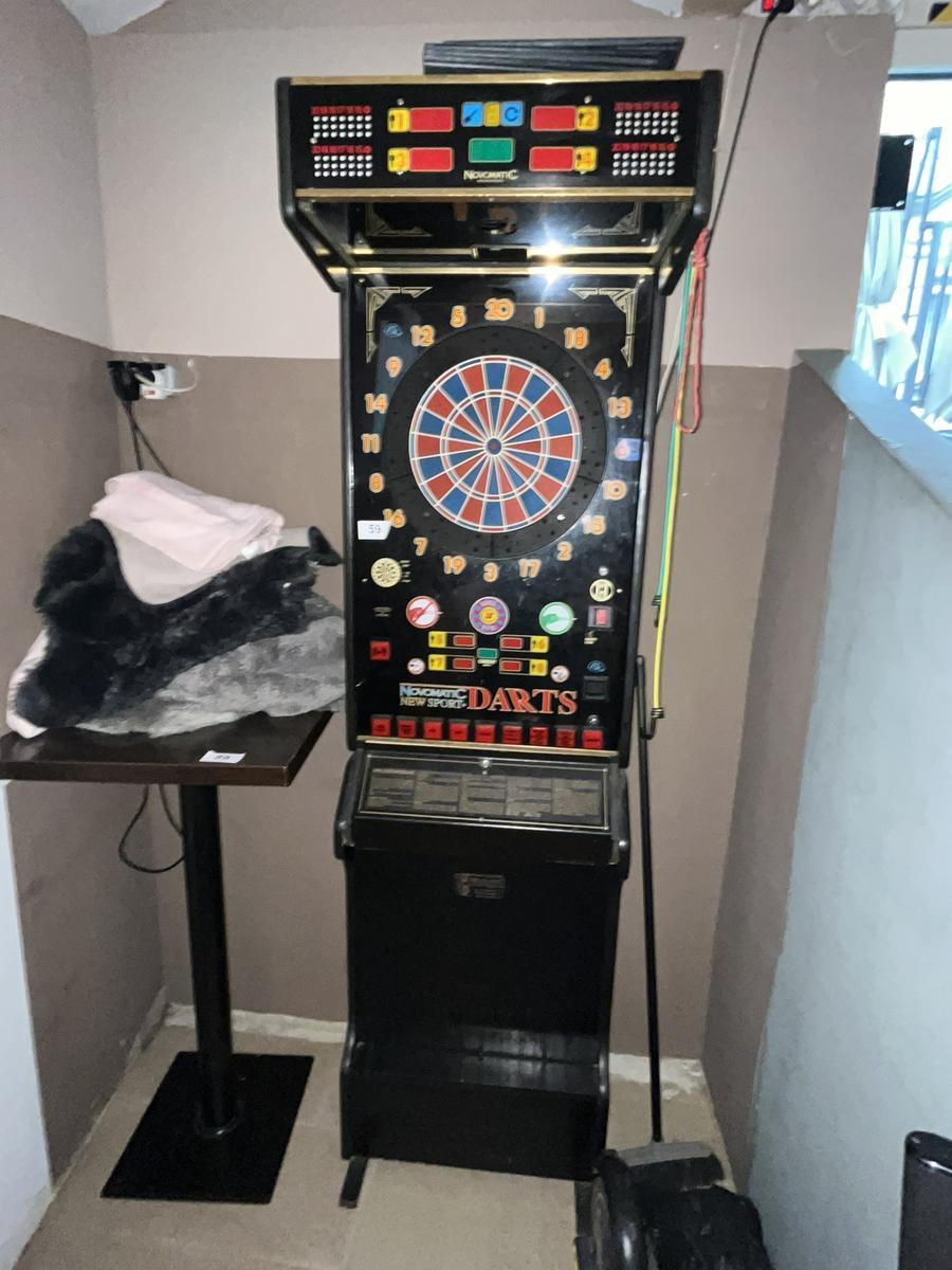 DART SPIELAUTOMAT NEW SPORT Münzen/Schlüssel/4 Spieler ca.60/60/220 cm?d=2025-09-14 08:01:20