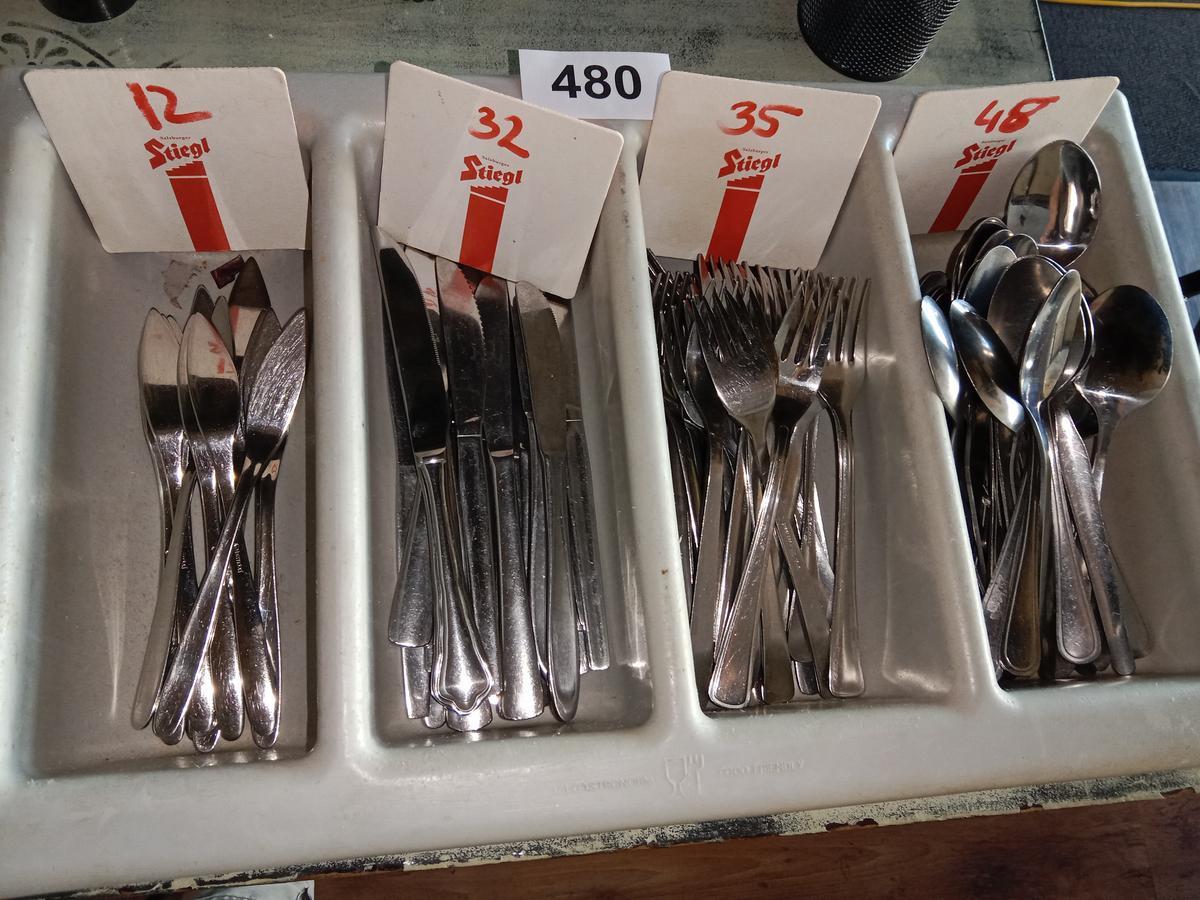 155 tlg. Besteckset 32 Messer,35 Gabeln,48 Löffel,42 Messer