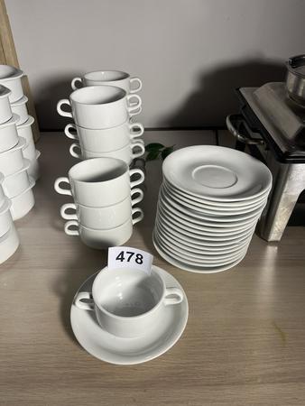 14 Stk. Suppentassen mit Untersetzer 14 Stk. Suppentassen mit Untersetzer