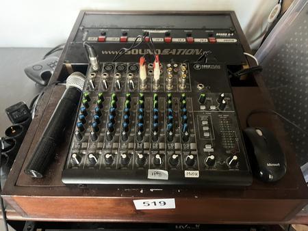 Musikanlage DJ Pult Soundstation 1202 VLZ 4BORD GS MIKRO MPA 400 Amp. Musikanlage DJ Pult Soundstation 1202 VLZ 4BORD GS MIKRO MPA 400 Amp.